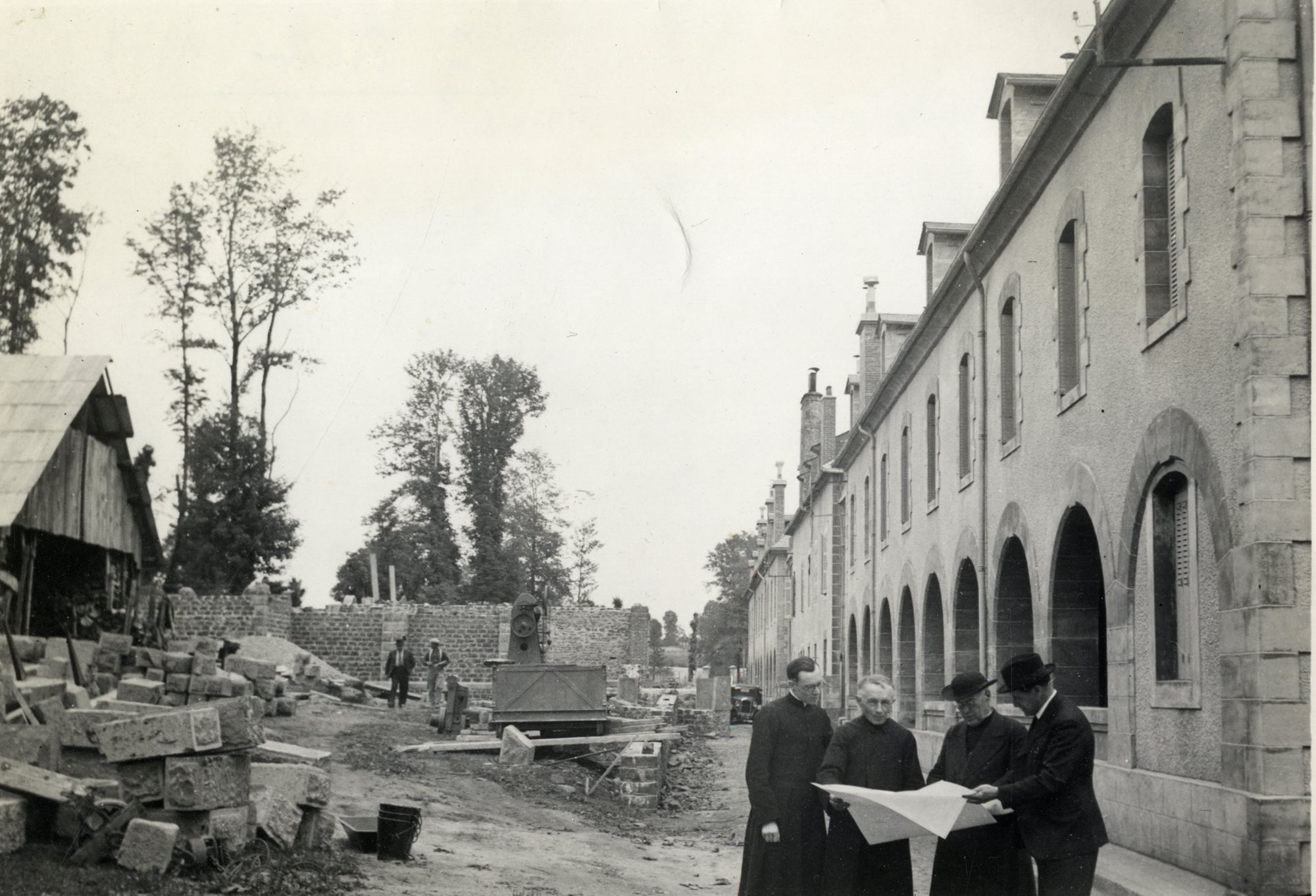 Construction de la chapelle du couvent  des Vaysses à Mauriac (1939-1943)