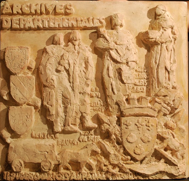 Un bas-relief riche en symboles : la maquette de Delamarre